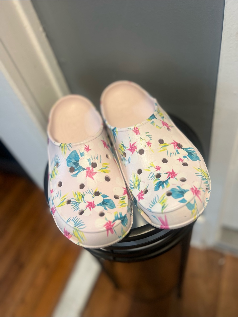 Crocs Women's Slip On Comfort Slide  Multi Color Floral Size 10 Clog  Boat